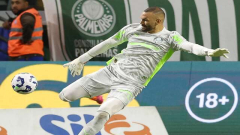 Weverton sofre lesão na mão e deve desfalcar Palmeiras no duelo com o Flamengo
