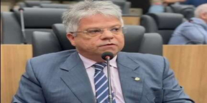 Gustavo Neiva, na Tribuna, volta a dizer que o Governador segue penalizando os servidores