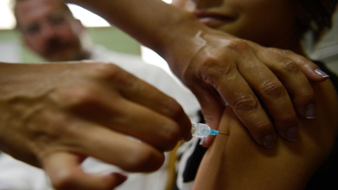 Vacinação reduz internações por doenças causadas pelo HPV, diz estudo
