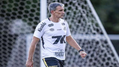 Em clássico, Santos pode chegar a grande marca de invencibilidade com Vojvoda