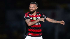 Flamengo acerta rescisão com Michael e atacante fica livre no mercado