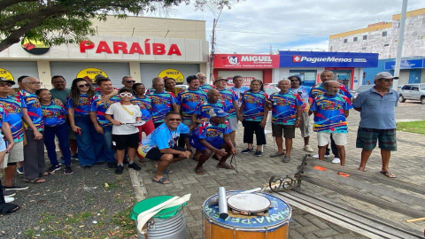 Sessentões da Praça se reúnem em ritimo de carnaval na Cel. Borges, em Floriano