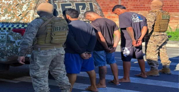 Força policial prendeu nesse domingo três suspeitos com armas e drogas em Água Branca