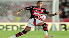 Sem acordo com o Bragantino, Wallace Yan tenta aproveitar brecha no ataque em nova chance no Flamengo