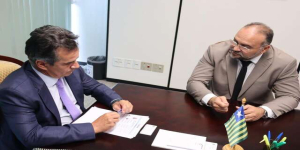 Vice-prefeito Joab Curvina, de Floriano, teve audiência com o senador Ciro e Joel em Brasília