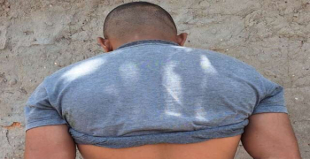 Homem é preso após ameaçar a companheira. ele estava com uma moto adulterada