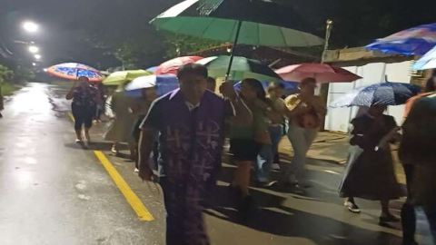 Caminhada Penitencial com o Pe. Geraldo, se realizou hoje por mais de 2,5km da Guia ao Tiberão