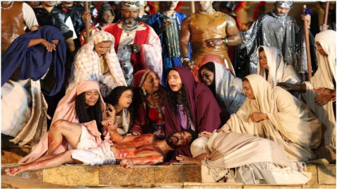 Fé, emoção e arte marcaram a Paixão de Cristo de Floriano em 2026