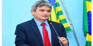 Vereador Edvaldo Araújo, ex-presidente do PT, está de volta à presidência após renúncia do Enofre Carvalho