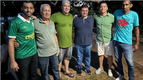 Mauricio Bezerra celebrou o aniversário no sábado com presenças de familiares e amigos