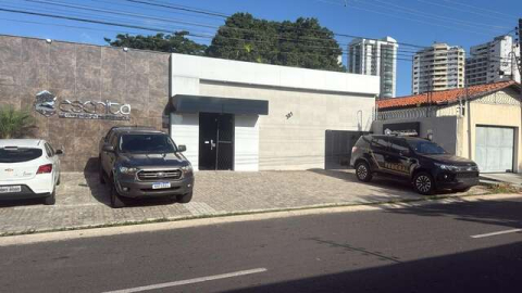 Escritório de contabilidade é alvo de operação da Polícia Federal. Dinheiro foi apreendido