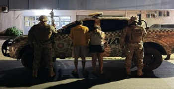 Casal é preso suspeito de comercializar drogas em bar de sua propriedade