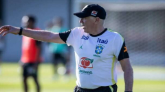 Ancelotti mantém disputa aberta e não crava titulares da Seleção para a Copa