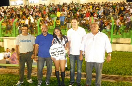 elanneaguiar25012014a