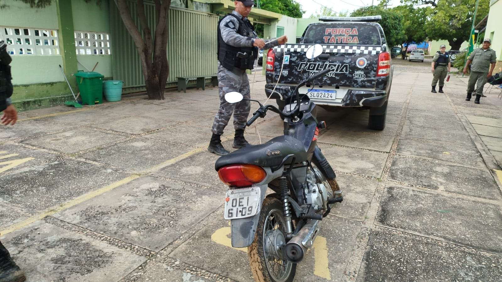 moto33