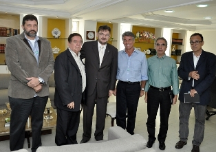 empresaemb13122012