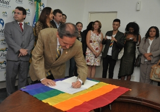 movimentoglbt2132013